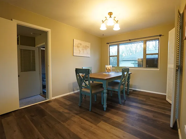 1200 Oakhurst Dr — Photo 5