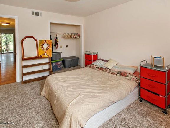 5th image of 521 Zorn Ave APT E9