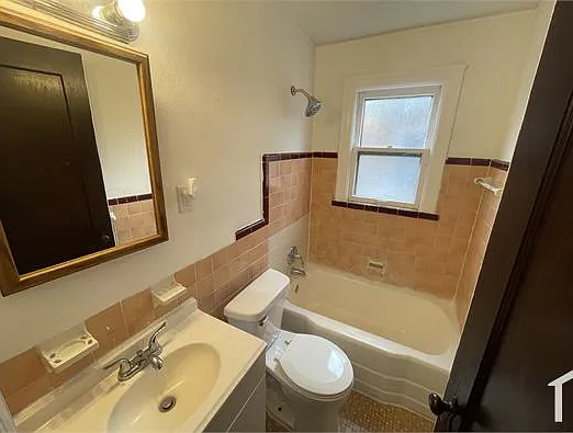 324 Henquin Dr — Photo 9