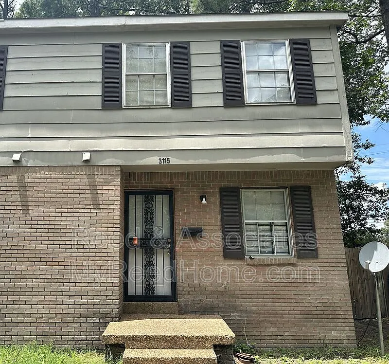 2 bed, 1.5 bath, $875 — Photo 1