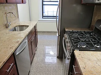 Rented by SUN WOOD REAL ESTATE