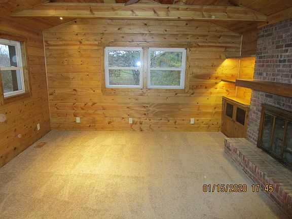 Large Living Room with gable ceiling