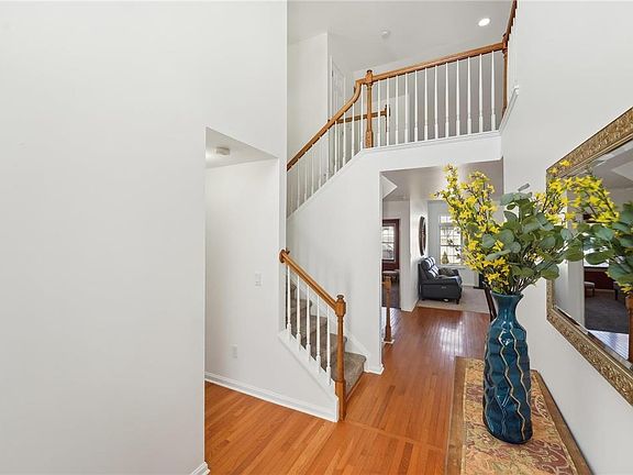 5th image of 1234 Briarwood Ln