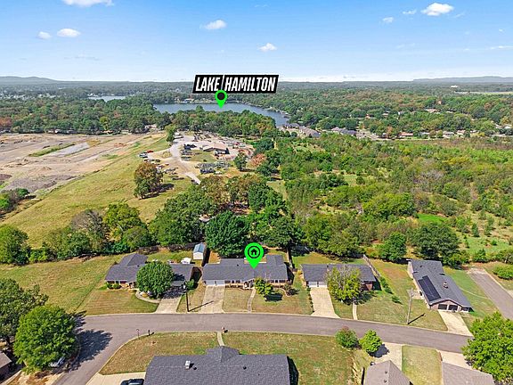 4th image of 104 Granada Dr