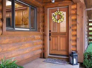 2901 Shadow Ln, Pollock Pines, CA 95726