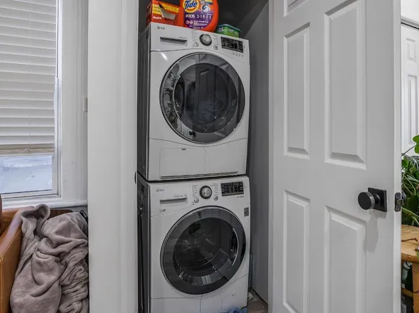 211 1st Street image 10 of 11