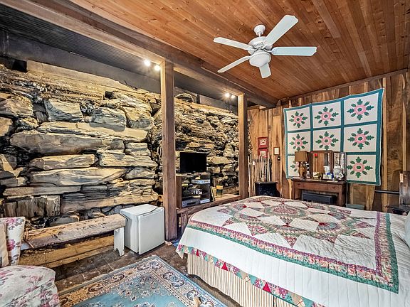 54th image of 1195 Shipman Creek Rd