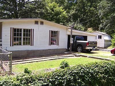 Side and carport