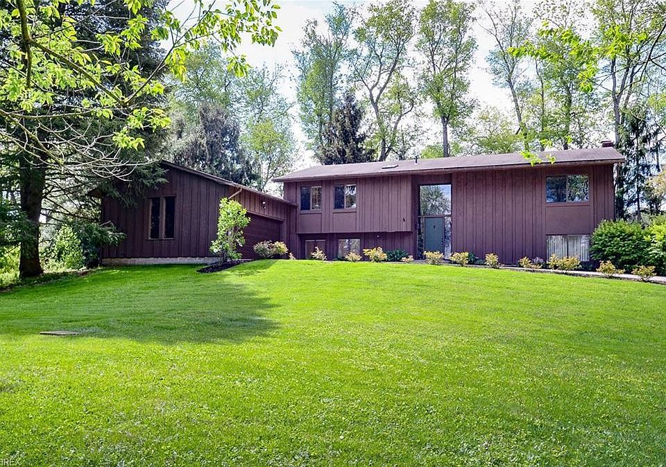 1st image of 26 Waterside Dr