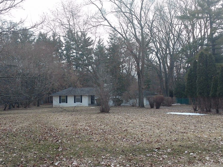 1st image of 25180 Lois Ln