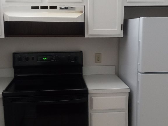 4th image of 1225 NW 21st St #3400