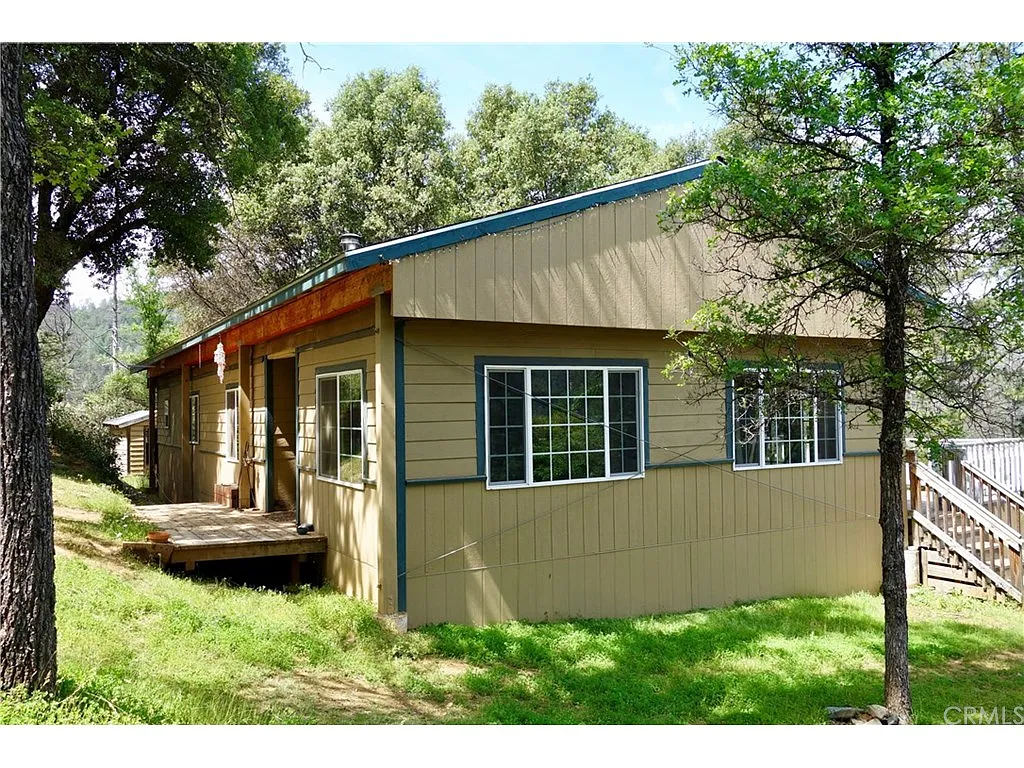 5011 Oak Rd photo 1