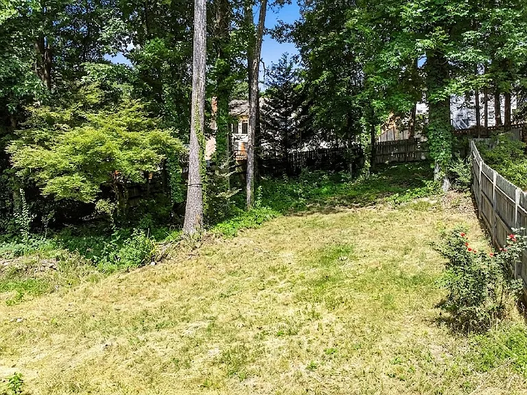 5008 Highland Oaks Ct SE — Photo 4
