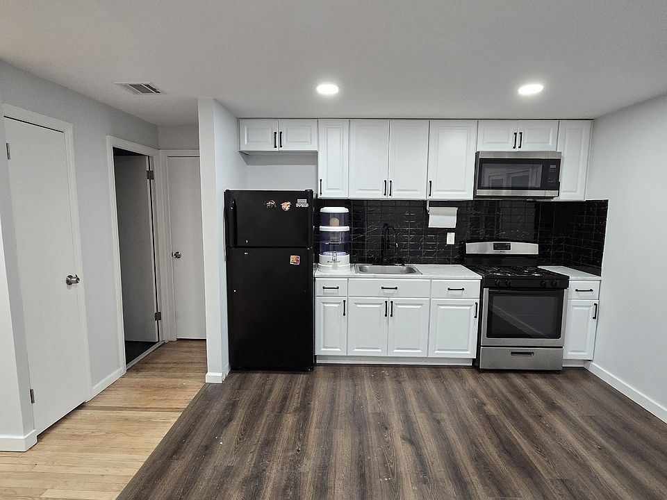 1st image of 181 Hollywood Ave Floor 2