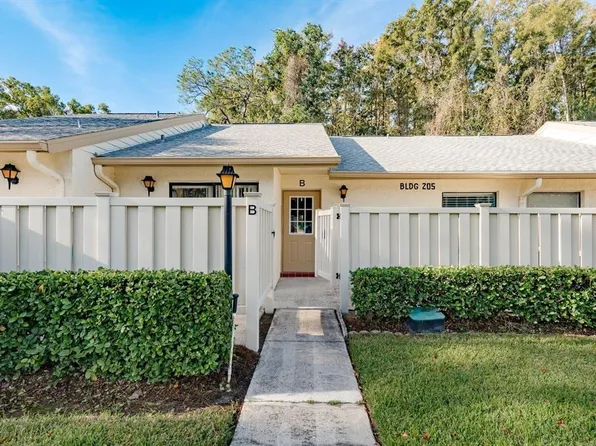 1300 SHADY PINE WAY #B, TARPON SPRINGS, FL 34688