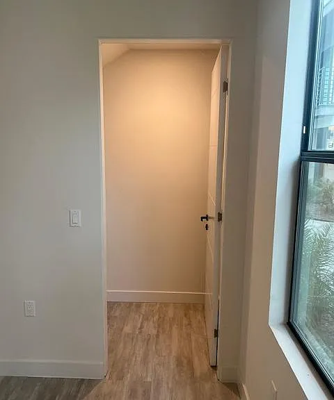 15316 W Archwood — Photo 12