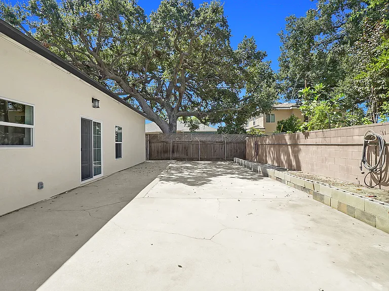 1223 S Santa Anita Ave — Photo 21