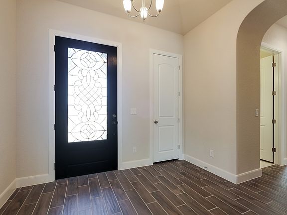 3rd image of 104 Escalera Cir