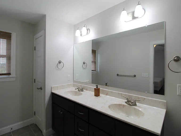 2221 Lapis Ln — Photo 34