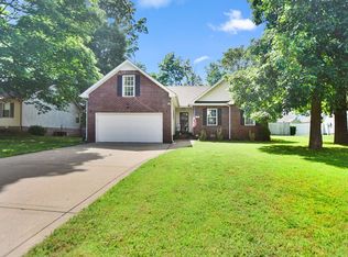 1539 Barrywood Cir W, Clarksville, TN 37042