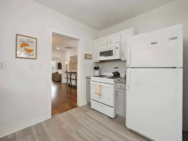 2714 Palm St #2 — Photo 17