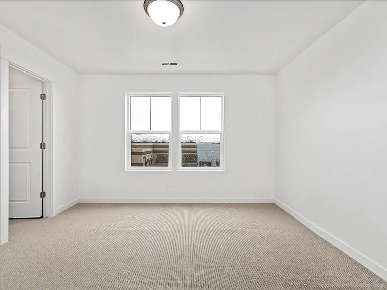 1630 N Mumbarto Ln — Photo 21