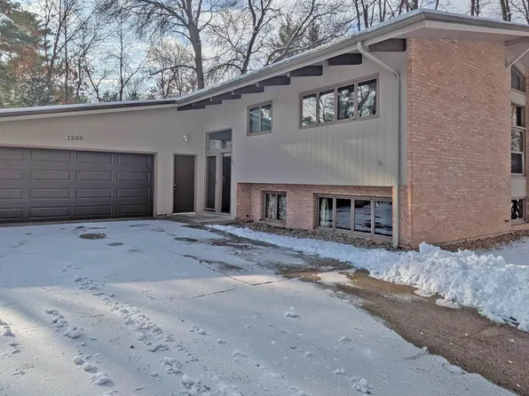 1205 Kingsbury Ct, Midland, MI 48640