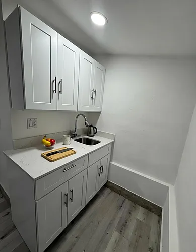 1150 W 28th St #1 Photo 1 1150 W 28th St #1 Photo 1