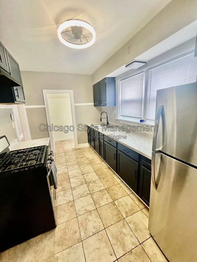 2 bed, 1.0 bath, $1,700 — Photo 4