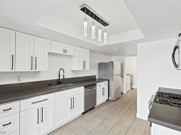 3139 Arville St, Las Vegas, NV 89102