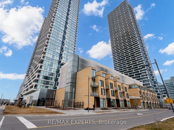 9 Buttermill Ave #Townhouse 02, Vaughan, ON L4K 3X4