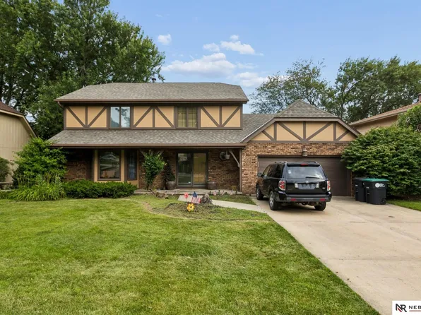 2205 S 152nd St, Omaha, NE 68144
