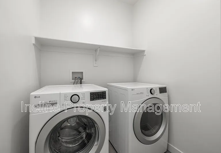 407 S Meadow Garden Rd — Photo 3