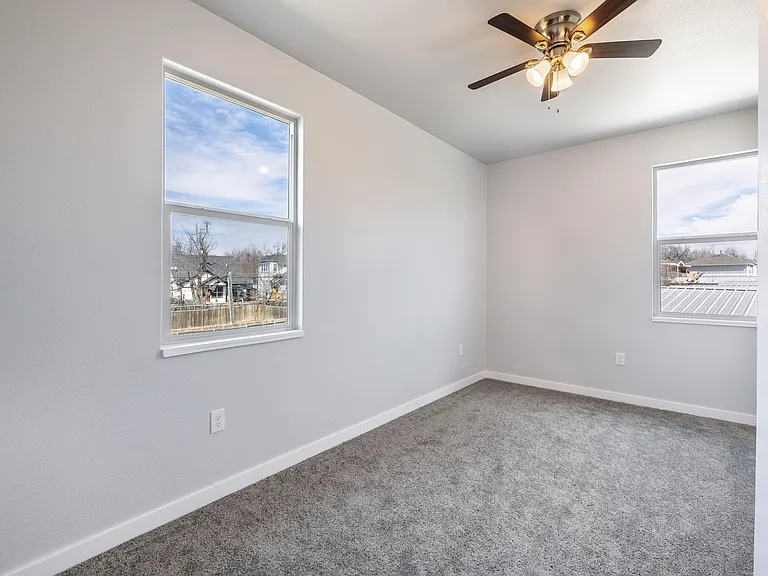 600 Kimbro B St — Photo 17