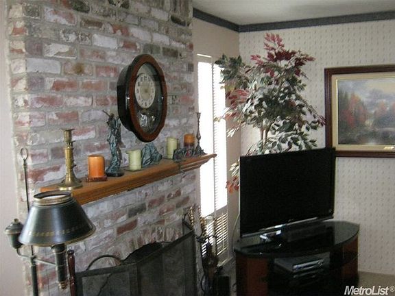 3rd image of 4429 Winding River Cir