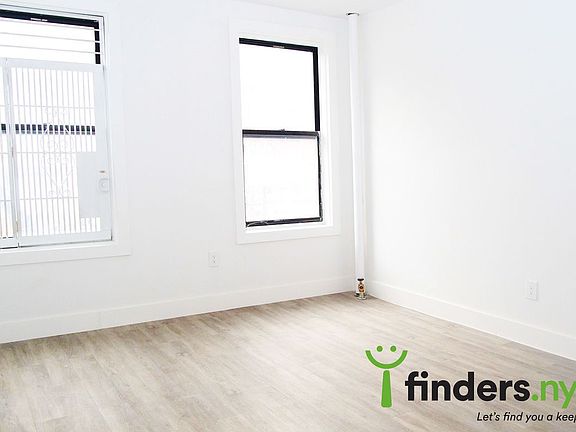 3rd image of 602 W 180th St APT 21