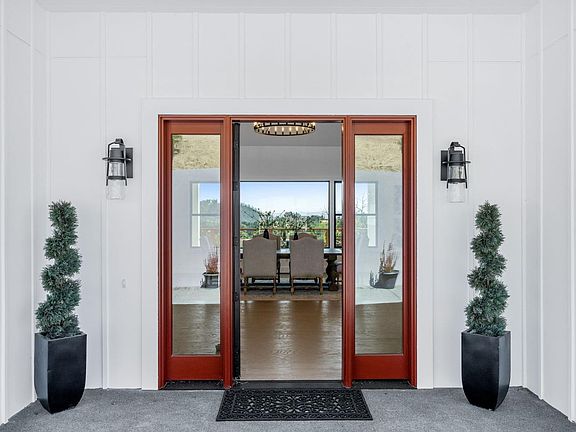 5th image of 5480 Crystal Drive