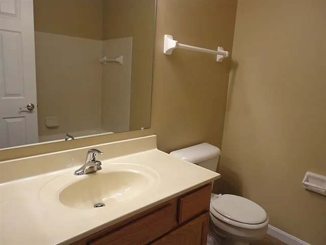 596 Jodee Dr — Photo 10