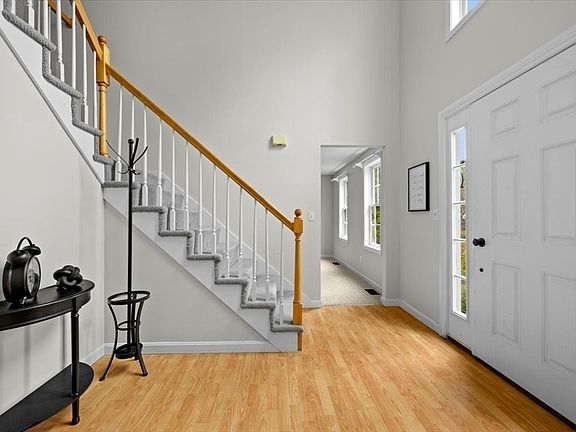 2nd image of 56 Sherwood Ln
