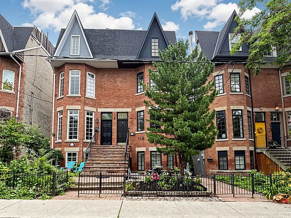 3rd image of 425A Sackville St #2