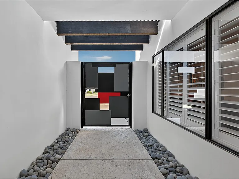 75407 Montecito Dr — Photo 2