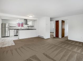 13737 32nd Ave NE APT 3, Seattle, WA 98125