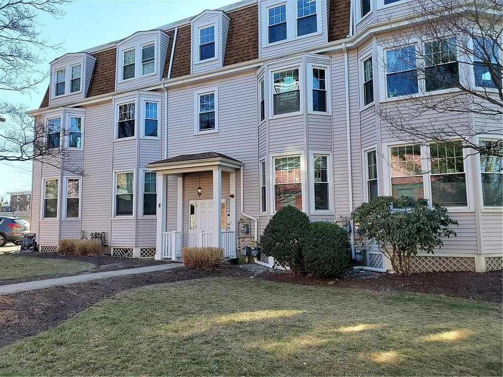 Building Photo - 6 Slocum St #9