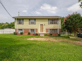 7410 S Dent Rd, Hixson, TN 37343