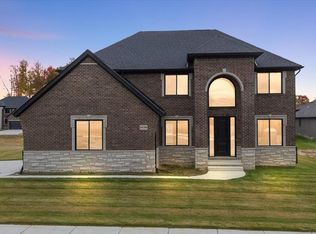 24166 Sawgrass Dr, Macomb, MI 48042