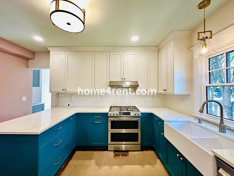641 W 39th Ter — Photo 20