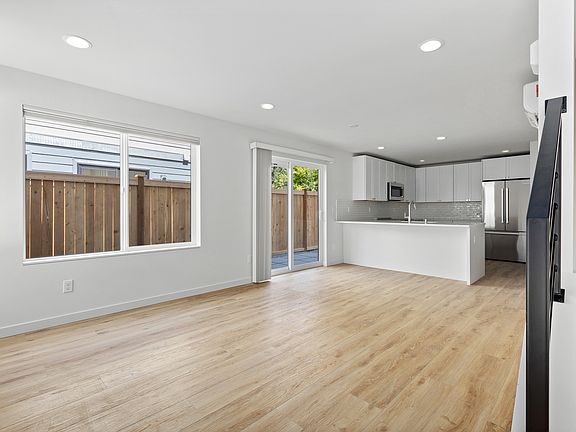 3rd image of 12335 40th Ave NE