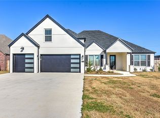 7772 Via Roma Ave, Springdale, AR 72762