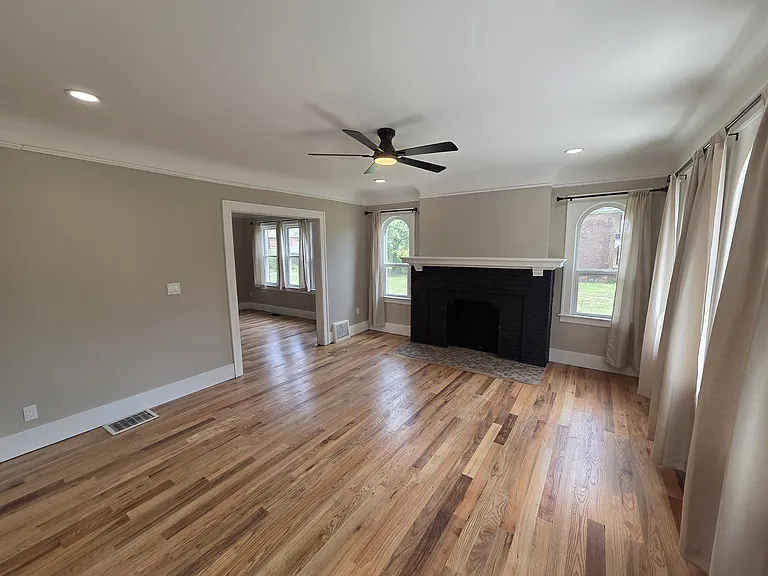 3962 Helen St #1 — Photo 8