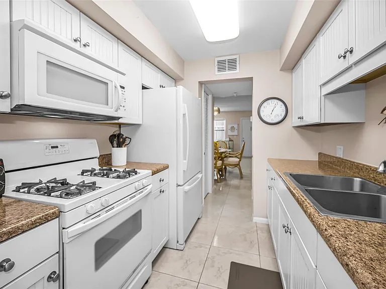 5257 81st Ln N #2 — Photo 3